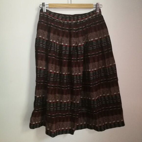 Vintage JAEGER Stripes Red & Black Pleated Wool Midi Skirt Size Medium - Picture 12 of 12